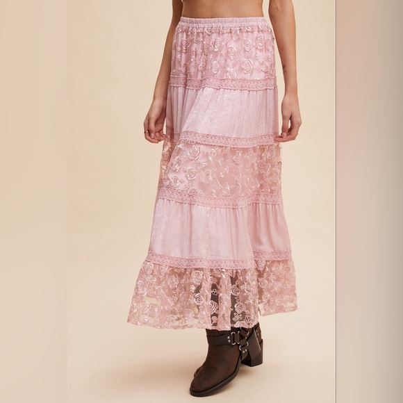 Floral Lace Embroidered Tiered Maxi Skirt - Listicle - Picture 2 of 5